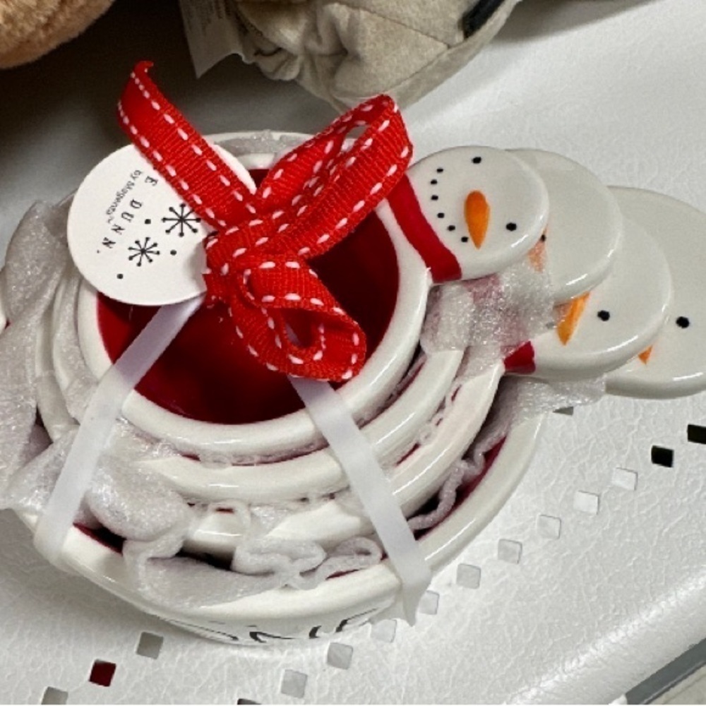 BRAND NEW RAE DUNN SNOWMAN MEASURING CUPS! - Picture 4 of 7